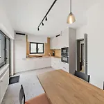 Apartment Villa66 Private Bedroom 3 - Shared Kitchen Livange
