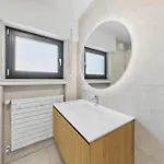 Villa66 Private Bedroom 3 - Shared Kitchen Apartment *