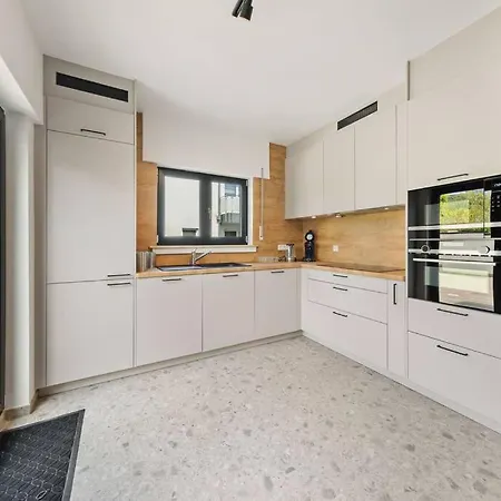 Villa66 Private Bedroom 3 - Shared Kitchen * Livange