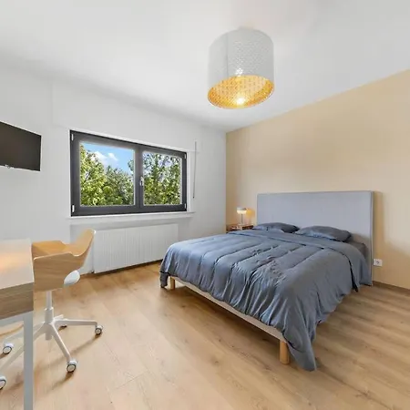 Villa66 Private Bedroom 3 - Shared Kitchen