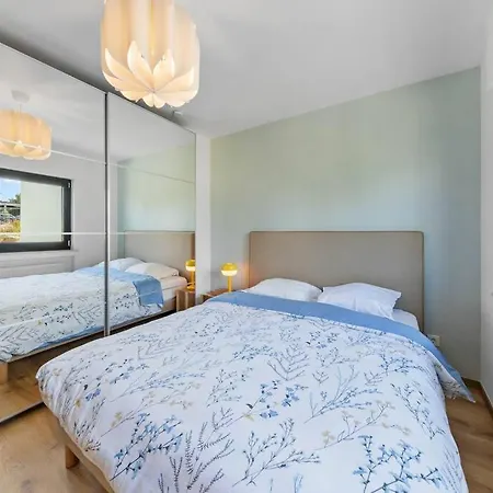 Villa66 Private Bedroom 3 - Shared Kitchen