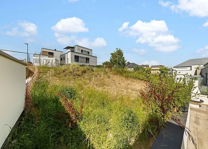 Villa66 Private Bedroom 3 - Shared Kitchen * Livange
