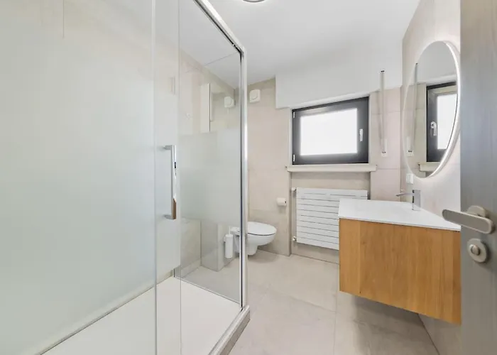 Villa66 Private Bedroom 3 - Shared Kitchen *