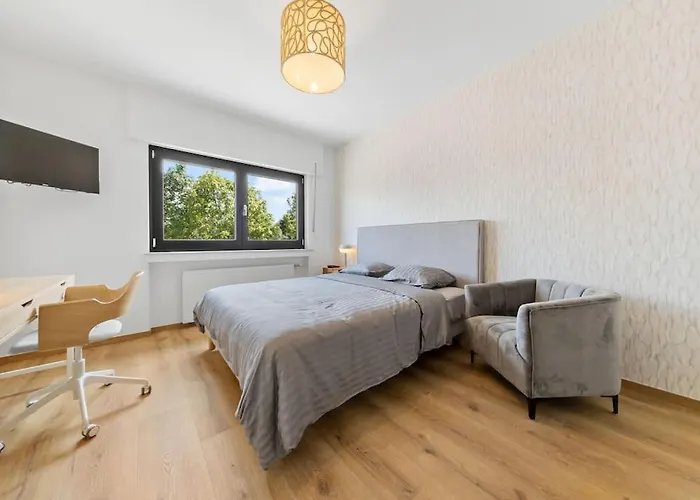 Villa66 Private Bedroom 3 - Shared Kitchen Apartment