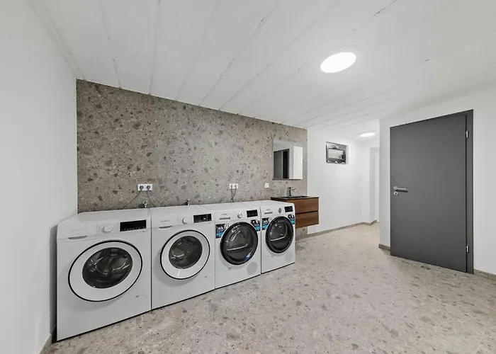 Apartment Villa66 Private Bedroom 3 - Shared Kitchen *